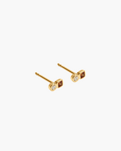 Load image into Gallery viewer, Kirstin Ash Ember Studs