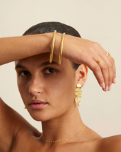 Load image into Gallery viewer, Kirstin Ash Era Bangle