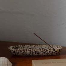 Load image into Gallery viewer, Gentle Habits The Collector Ceramic Holder - Leopard