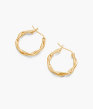 Load image into Gallery viewer, Kirstin Ash Wave Hoops - Gold