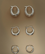 Load image into Gallery viewer, Kirstin Ash Glow Hoops Small - Silver