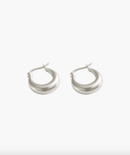 Load image into Gallery viewer, Kirstin Ash Glow Hoops Small - Silver