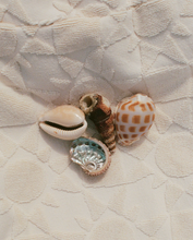 Load image into Gallery viewer, Soleil Soleil Towelling Bucket Bag - Solstice Quartz