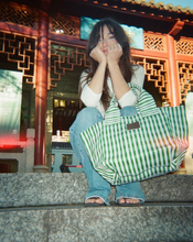 Load image into Gallery viewer, EAU Tote - Vert