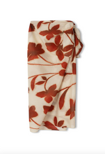 Load image into Gallery viewer, Zulu &amp; Zephyr Ruby Floral Cotton Sarong
