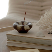 Load image into Gallery viewer, Gentle Habits The Vessel Incense Holder - Chocolate