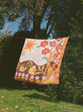 Load image into Gallery viewer, Soleil Soleil Square Pareo - Le Lapin