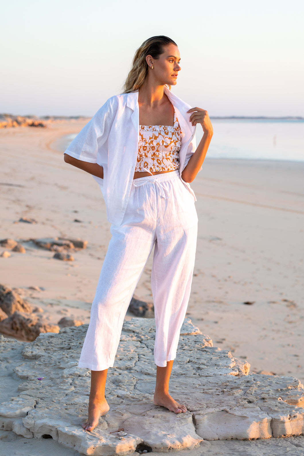 THE SUMMER - WHITE